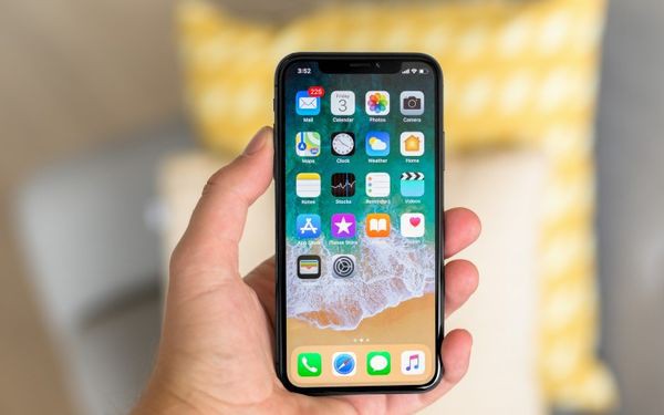 iPhone X mất FaceID tràn về Việt Nam với giá 10 triệu đồng - Ảnh 1.