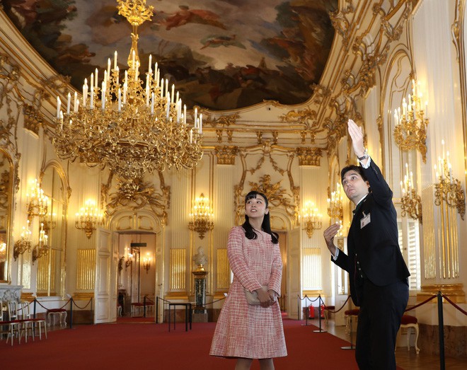 Công chúa Nhật Bản gây bất ngờ trong chuyến công du nước ngoài đầu tiên với màn lột xác từ diện mạo đến thần thái - Ảnh 8.
