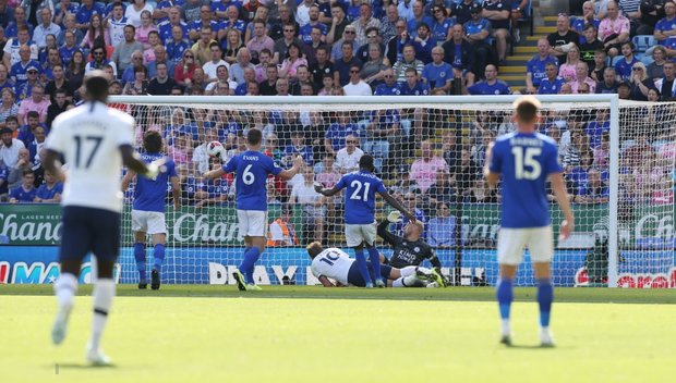 Son Heung-min tỏa sáng với cú đánh gót kiến tạo điệu nghệ, Tottenham vẫn trắng tay rời sân Leicester City - Ảnh 2.