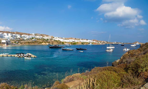 Đảo Mykonos - Thiên đường đốt tiền của giới siêu giàu: ‘Sương sương’ thuê lều nhỏ trên bãi biển thôi cũng ngốn hơn 100 triệu đồng - Ảnh 6.