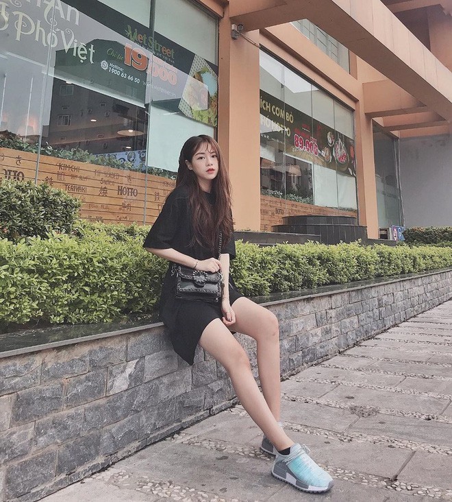 Hội girl xinh Việt lọt tầm ngắm netizen Trung: Người được ví giống Linh Ka, người kiếm sương sương 70 triệu/tháng - Ảnh 3.