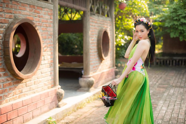 Nữ diễn viên đóng vợ Bá Kiến trong Cậu Vàng: Đẹp như Ngọc Trinh thì còn mặc hở hơn nữa - Ảnh 3.