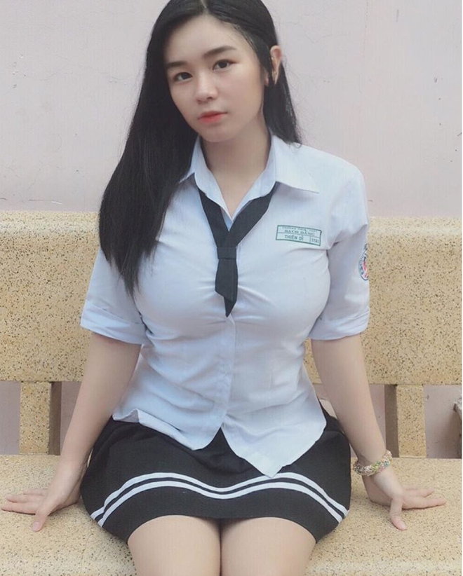 Dàn girl xinh có vòng 1 “khủng” xấp xỉ 100cm: Người được netizen quốc tế truy lùng, người cực giỏi kinh doanh - Ảnh 16.