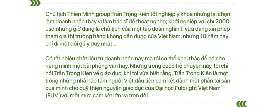 Chủ tịch tập đoàn nghìn tỷ, 10 năm chỉ đi một đôi giày, cuối tuần tự lái xe chở khách và khoản từ thiện trọn đời cho Đại học Fulbright - Ảnh 1.