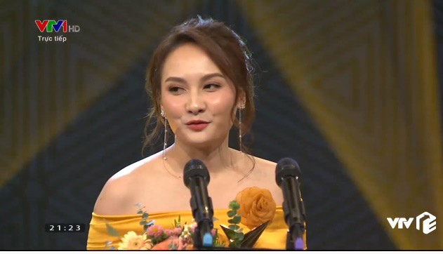 TRỰC TIẾP Lễ trao giải VTV AWARDS 2019: Bảo Thanh Về nhà đi con giành giải Nữ diễn viên ấn tượng nhất - Ảnh 7.