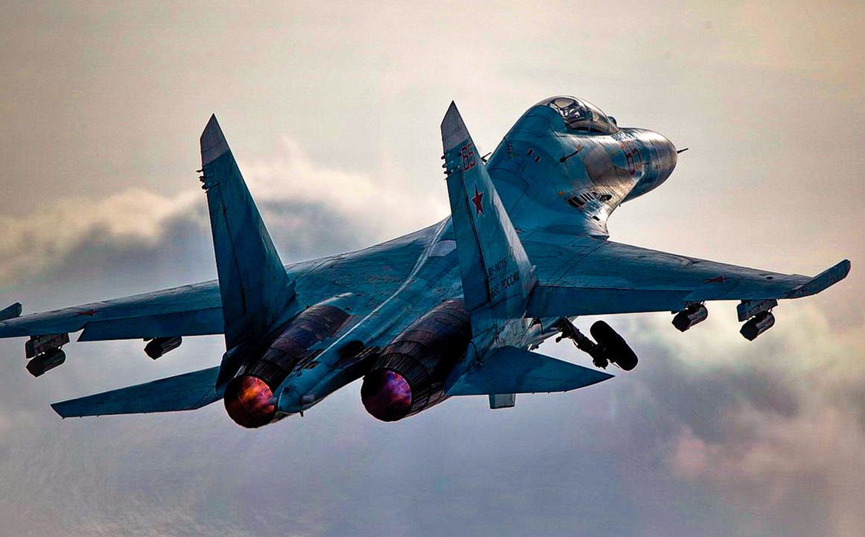 Vì sao máy bay chiến đấu Sukhoi luôn áp đảo NATO trên cả chiến trường lẫn thương trường?