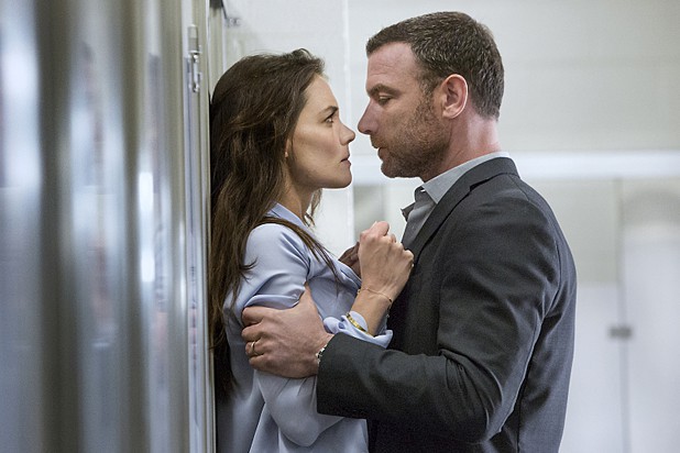 Vừa chia tay bạn trai da m&agrave;u, vợ cũ Tom Cruise đ&atilde; say nắng t&igrave;nh cũ người đẹp King Kong Naomi Watts? - Ảnh 2.