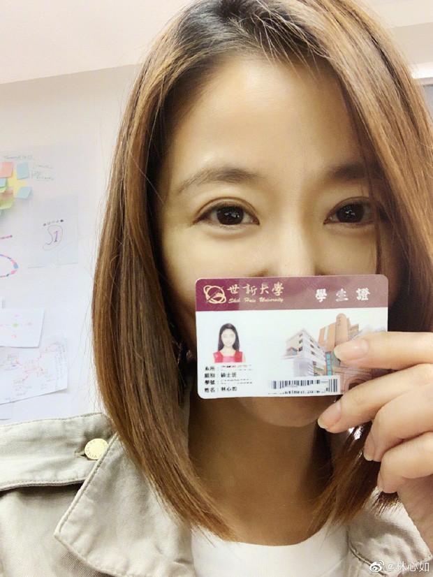 Lâm Tâm Như khoe ảnh thẻ sinh viên, bất ngờ tuyên bố quay lại giảng đường chinh phục học vị khủng - Ảnh 1. Lâm Tâm Như khoe ảnh thẻ sinh viên, bất ngờ tuyên bố quay lại giảng đường chinh phục học vị khủng - Ảnh 1.