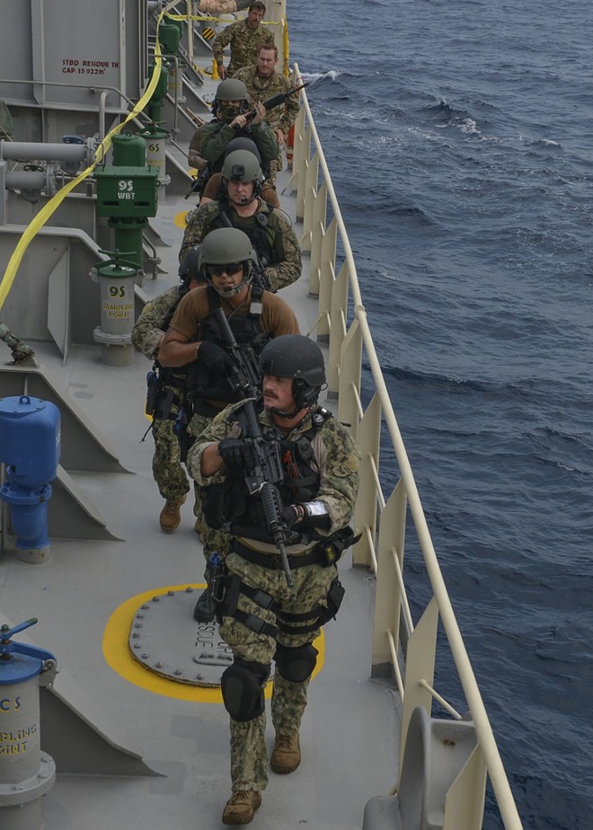 Ấn tượng với cuộc diễn tập hàng hải Mỹ - ASEAN đầu tiên - Ảnh 7. Ấn tượng với cuộc diễn tập hàng hải Mỹ - ASEAN đầu tiên - Ảnh 7.