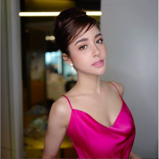 Ngất ngây trước nhan sắc người yêu của ‘Ronaldo Thái’ - Ảnh 8. Ngất ngây trước nhan sắc người yêu của ‘Ronaldo Thái’ - Ảnh 8.