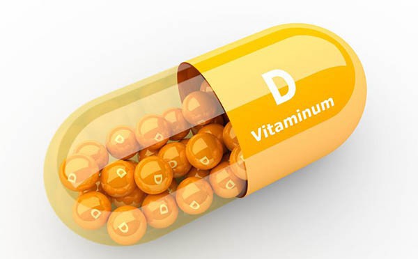 Người đàn ông bị hỏng thận do lạm dụng vitamin D, chuyên gia nói gì về việc dùng thức uống bổ sung này?