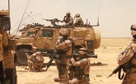 Soi sức mạnh súng phóng lựu M3 Carl Gustaf trên thao trường