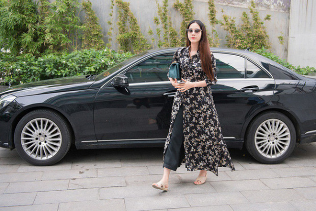 So kè khối tài sản của 4 sao Việt tuổi Tý: 24 tuổi đã sở hữu nhà sang xế xịn, sắm đồ hiệu mỏi tay, tậu cả xe cho bố mẹ - Ảnh 25. So kè khối tài sản của 4 sao Việt tuổi Tý: 24 tuổi đã sở hữu nhà sang xế xịn, sắm đồ hiệu mỏi tay, tậu cả xe cho bố mẹ - Ảnh 25.