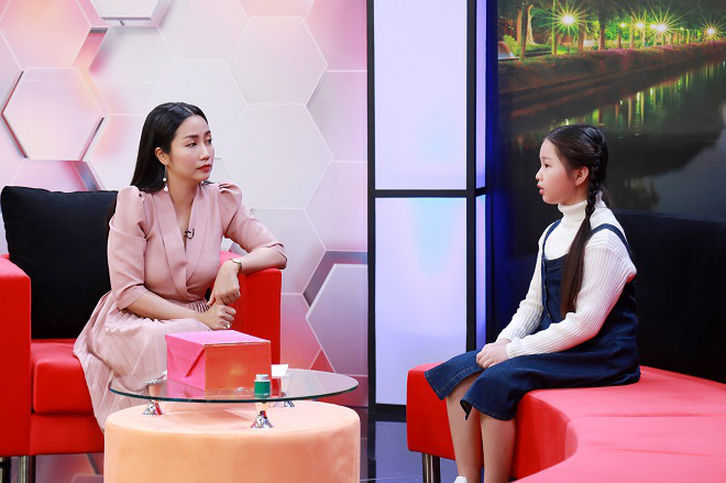 Ốc Thanh Vân bật khóc khi nghe cô bé lớp 5 kể chuyện bị bạn bè cô lập vì lý do trớ trêu - Ảnh 1.