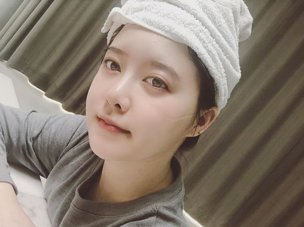 Goo Hye Sun gây xôn xao khi đăng ảnh selfie với dòng chú thích kì lạ, tâm lý có dấu hiệu bất ổn đến đáng lo - Ảnh 4.