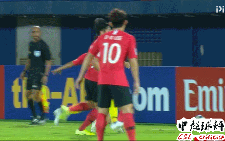 Báo Trung Quốc phẫn nộ, tố cầu thủ nhà bị U23 Hàn Quốc tát thẳng vào mặt nhưng trọng tài cùng VAR vẫn làm ngơ - Ảnh 1.