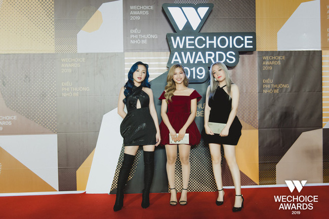 Thảm đỏ WeChoice Awards 2019 khủng nhất đầu năm của Vbiz: HHen Nie xuất hiện cá tính, Nhật Kim Anh như  nữ hoàng - Ảnh 8.