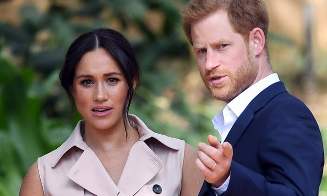 Lý do thực sự khiến Hoàng tử Harry chống lại cả gia đình, nhanh chóng muốn  đi theo Meghan Markle rời khỏi quê hương?