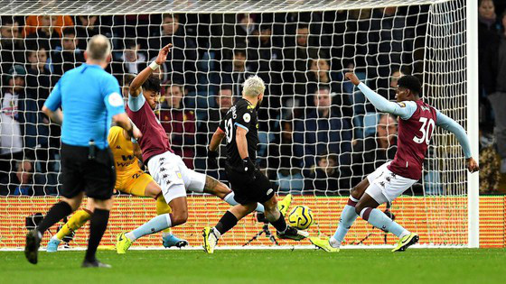 Aston Villa - Man City 1-6: Hattrick giúp Kun Aguero lập kỷ lục ghi bàn - Ảnh 4.