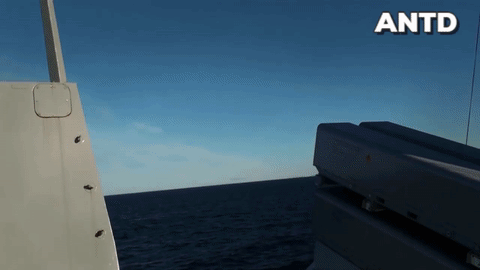 [ẢNH] Hải quân Mỹ đánh trúng mục tiêu từ khoảng cách 200km bằng tên lửa tàng hình - Ảnh 2.