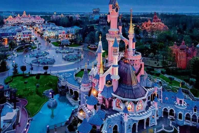 Khi Disneyland giờ chỉ dành cho người giàu: Giá vé lên tới hơn 27 triệu và bài học xương máu Để vươn đến đỉnh cao, bạn sẽ phải tàn nhẫn - Ảnh 4.