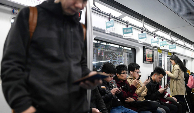 Tàu điện ngầm ở Trung Quốc: Kiểm tra an ninh gắt gao như sân bay quốc tế, sử dụng cả hệ thống nhận diện khuôn mặt để theo dõi! - Ảnh 3.