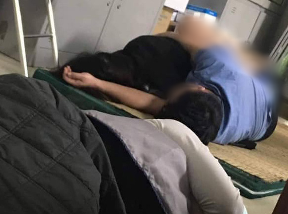 Xôn xao thông tin nam bác sỹ không mặc quần dài ôm nữ sinh viên ngủ trong ca trực - Ảnh 2.