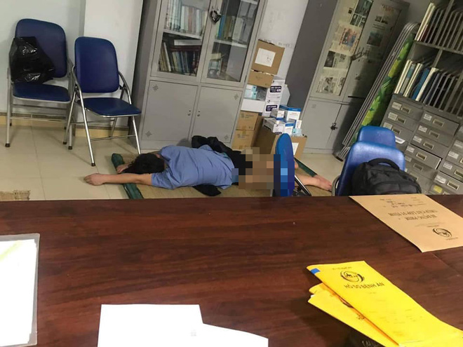 Tạm đình chỉ công tác nam bác sĩ bị tố ôm nữ sinh viên ngủ trong ca trực ở Nghệ An - Ảnh 1.