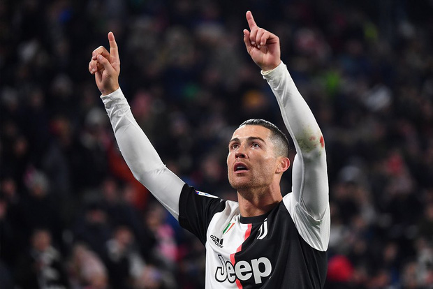 Ronaldo gây sốt với bức ảnh khoe body cực phẩm cùng thần thái chất lừ: Thế là đấng mày râu Việt có mục tiêu phấn đấu trước cái Tết đầy bánh chưng rồi - Ảnh 2.
