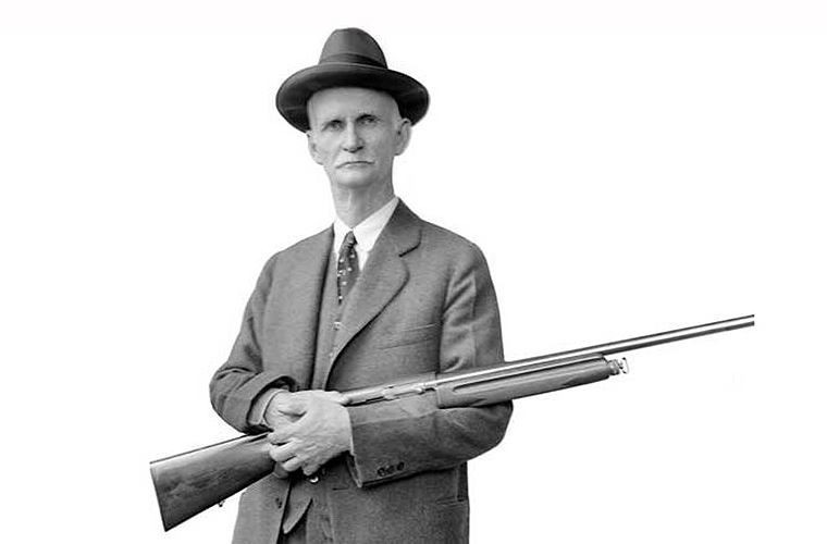 S&aacute;t thủ M2 Browning Mỹ - Đối thủ truyền kiếp của 3 đời s&uacute;ng m&aacute;y Nga - Ảnh 2.