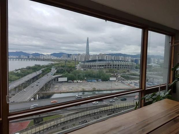 Hé lộ căn hộ V (BTS) dùng 92 tỷ tiền mặt để tậu: View ngắm trọn Seoul, an ninh nghiêm ngặt bảo vệ người giàu và nổi tiếng - Ảnh 5.