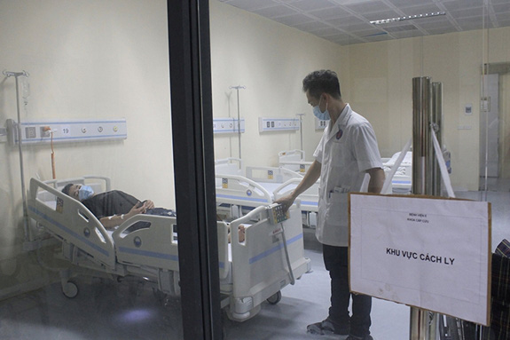 Diễn biến dịch virus corona: 8 người mắc nCoV ở Việt Nam - Ảnh 4.
