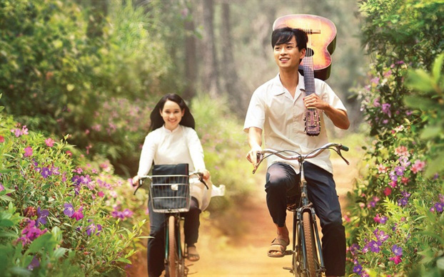 Mắt biếc là tác phẩm điện ảnh kinh điển của Việt Nam, với diễn xuất cảm động và câu chuyện đầy tính nhân văn. Hãy xem hình và cùng nhìn lại kỷ niệm về một bộ phim đã gắn bó với nhiều thế hệ khán giả.