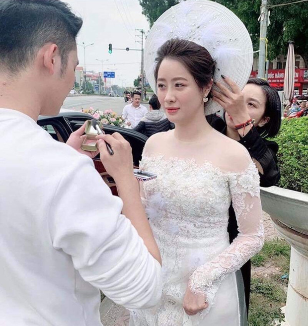 Thiếu gia Hà Quang Dũng bất ngờ khoe ảnh lấy vợ, lộ nhan sắc cô dâu xinh xắn - Ảnh 4.
