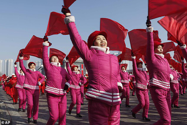 Hàng trăm nghìn người Triều Tiên tuần hành nêu cao tinh thần đoàn kết, tự cường - Ảnh 6.