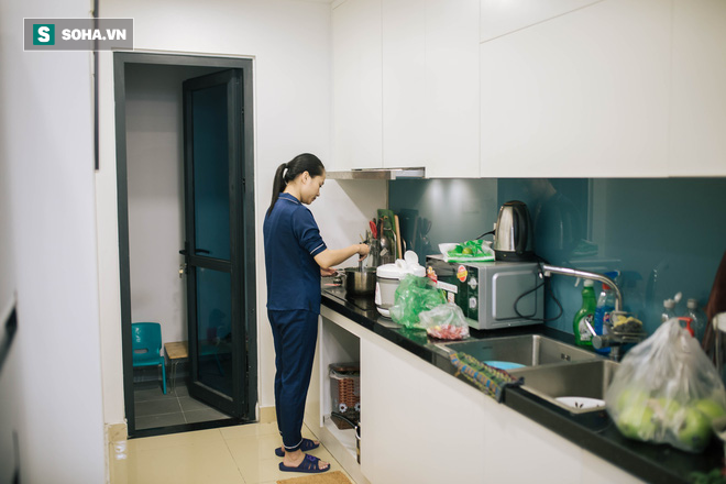 Cận cảnh nơi sống giản dị của Trung Ruồi v&agrave; vợ xinh đẹp - Ảnh 16.