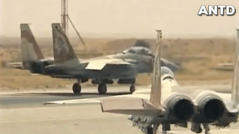 Chuyên gia Nga lý giải vì sao S-300 Syria không thể hạ nổi một máy bay Israel - Ảnh 1.
