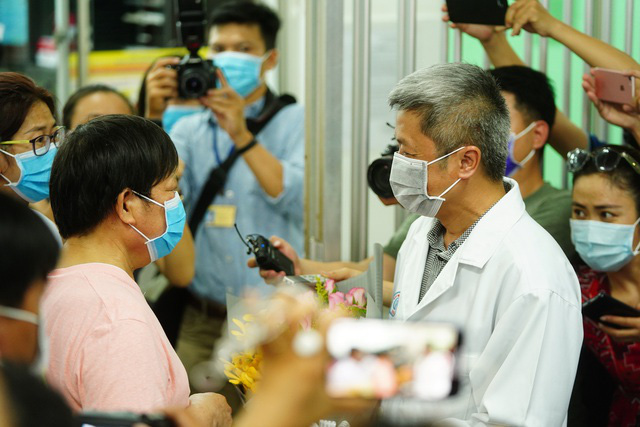 Bệnh nhân corona Trung Quốc: “Tôi may mắn khi phát hiện bệnh ở Việt Nam” - Ảnh 8.