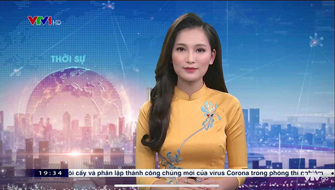 Danh tính BTV mới, gây chú ý khi dẫn Thời sự 19h của VTV - Ảnh 1.