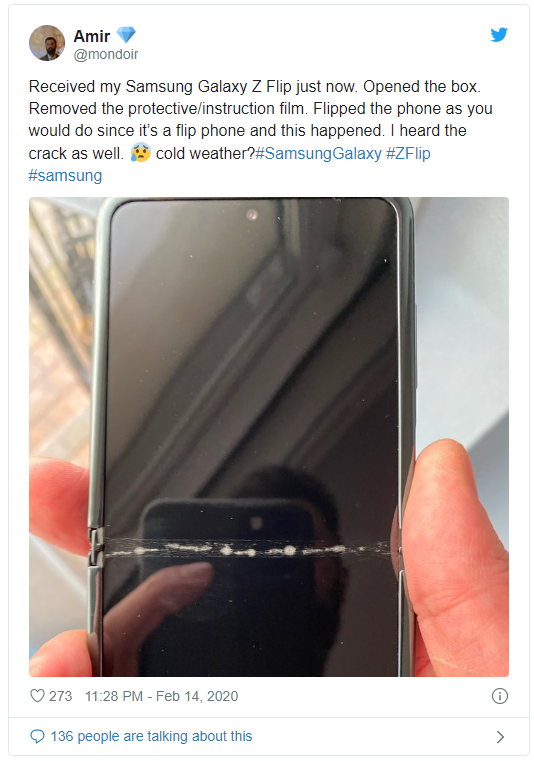 Màn hình Samsung Galaxy Z Flip nứt vỡ ngay lần gập mở đầu tiên, nguyên nhân không ai ngờ đến - Ảnh 2.