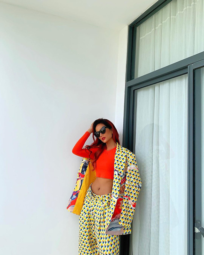 Từng sở hữu vòng eo xịn hơn cả Ngọc Trinh nhưng HHen Niê cũng rơi vào cảnh ngậm ngùi ôm bụng mỡ sau Tết - Ảnh 2.