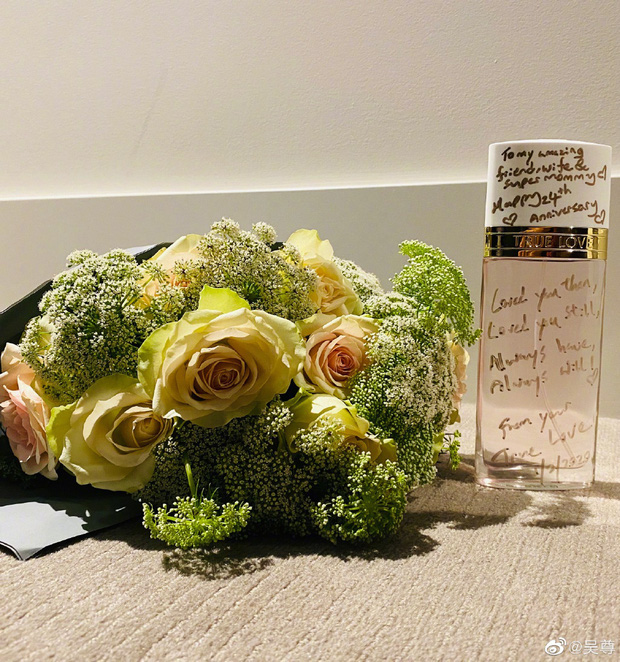 Hiếm có cặp đôi Cbiz nào như vợ chồng Ngô Tôn: True love 24 năm, chưa bao giờ vướng tin đồn nhạt phai tình cảm - Ảnh 2. Hiếm có cặp đôi Cbiz nào như vợ chồng Ngô Tôn: True love 24 năm, chưa bao giờ vướng tin đồn nhạt phai tình cảm - Ảnh 2.