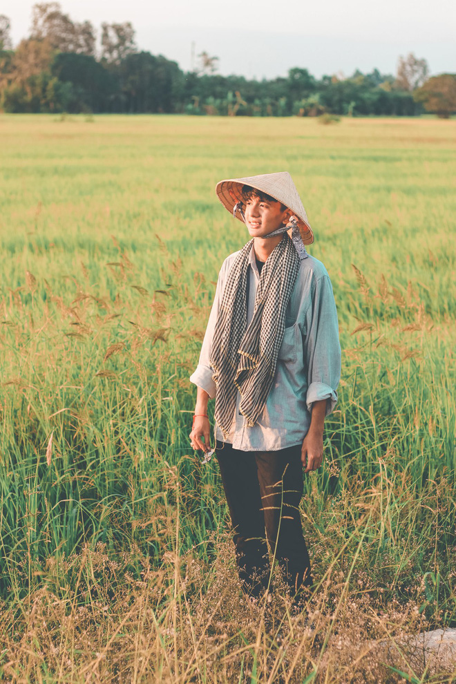 Bị crush chê vừa đen vừa gầy, cậu bạn tăng một lèo 12kg thành soái ca: Cô gái năm ấy có tiếc không? - Ảnh 10. Bị crush chê vừa đen vừa gầy, cậu bạn tăng một lèo 12kg thành soái ca: Cô gái năm ấy có tiếc không? - Ảnh 10.