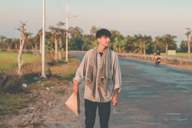 Bị crush chê vừa đen vừa gầy, cậu bạn tăng một lèo 12kg thành soái ca: Cô gái năm ấy có tiếc không? - Ảnh 14. Bị crush chê vừa đen vừa gầy, cậu bạn tăng một lèo 12kg thành soái ca: Cô gái năm ấy có tiếc không? - Ảnh 14.