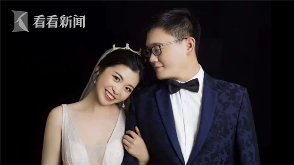 Đám cưới vội vã mùa dịch bệnh: Chỉ có 5 người bao gồm cả 2 nhân vật chính, kết thúc sau 10 phút vì chú rể phải đi cứu người - Ảnh 4. Đám cưới vội vã mùa dịch bệnh: Chỉ có 5 người bao gồm cả 2 nhân vật chính, kết thúc sau 10 phút vì chú rể phải đi cứu người - Ảnh 4.