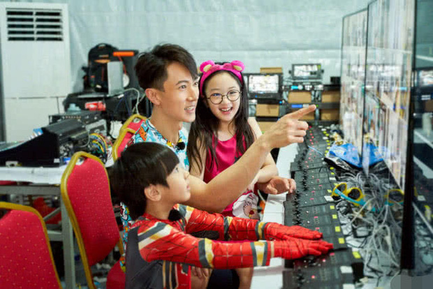 Hiếm có cặp đôi Cbiz nào như vợ chồng Ngô Tôn: True love 24 năm, chưa bao giờ vướng tin đồn nhạt phai tình cảm - Ảnh 7. Hiếm có cặp đôi Cbiz nào như vợ chồng Ngô Tôn: True love 24 năm, chưa bao giờ vướng tin đồn nhạt phai tình cảm - Ảnh 7.