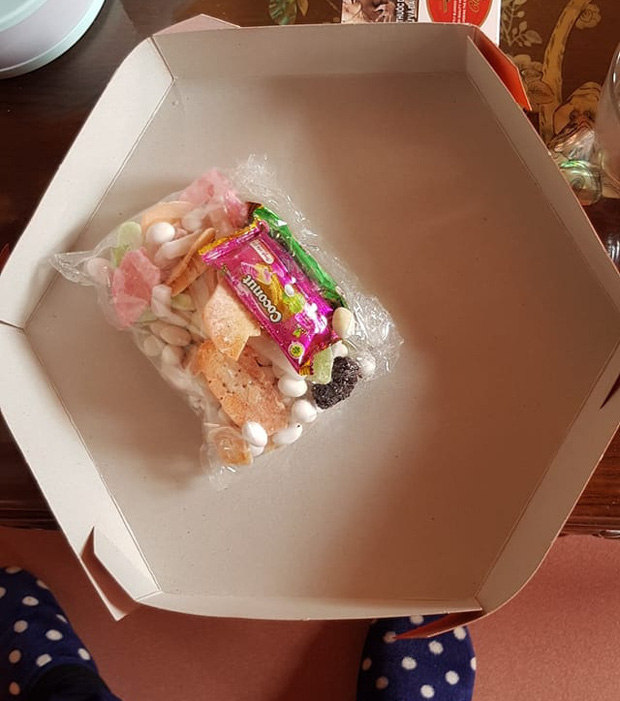 Hết Tết cũng là lúc dân tình khui hộp mứt và... khóc thét: Thế giới này toàn là giả dối thôi, huhu! - Ảnh 9. Hết Tết cũng là lúc dân tình khui hộp mứt và... khóc thét: Thế giới này toàn là giả dối thôi, huhu! - Ảnh 9.