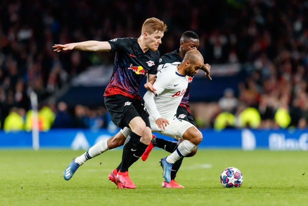 Son Heung-min nghỉ thi đấu vì gãy tay, Tottenham thua bạc nhược trên sân nhà vì tình huống lỗi cá nhân sơ đẳng - Ảnh 1.