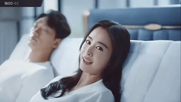 Trời ơi, vợ chồng Kim Tae Hee và Bi Rain lần đầu đóng chung quảng cáo, còn có cảnh giường chiếu ngọt như mật nữa! - Ảnh 5.