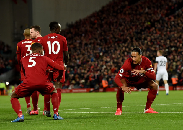 Liverpool lập 2 kỷ lục nhưng cũng hết cơ hội san bằng một kỷ lục khác sau chiến thắng hú vía trước đối thủ trong nhóm xuống hạng - Ảnh 5.